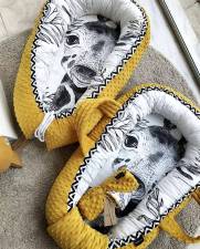 Baby nest -  Giraffe - Cevron & Minky Golden Summer